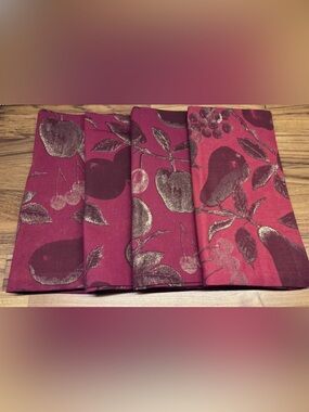 Crate & Barrel Marimekko Julia Cloth Napkins Set of 10, Burgundy, 100% Cotton